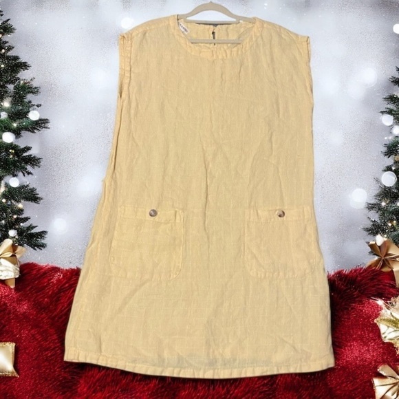 Evelyn & Arthur Dresses & Skirts - 🌟
💯 100% Linen Evelyn & Arthur 100% Linen Yellow Cream Shirt Dress